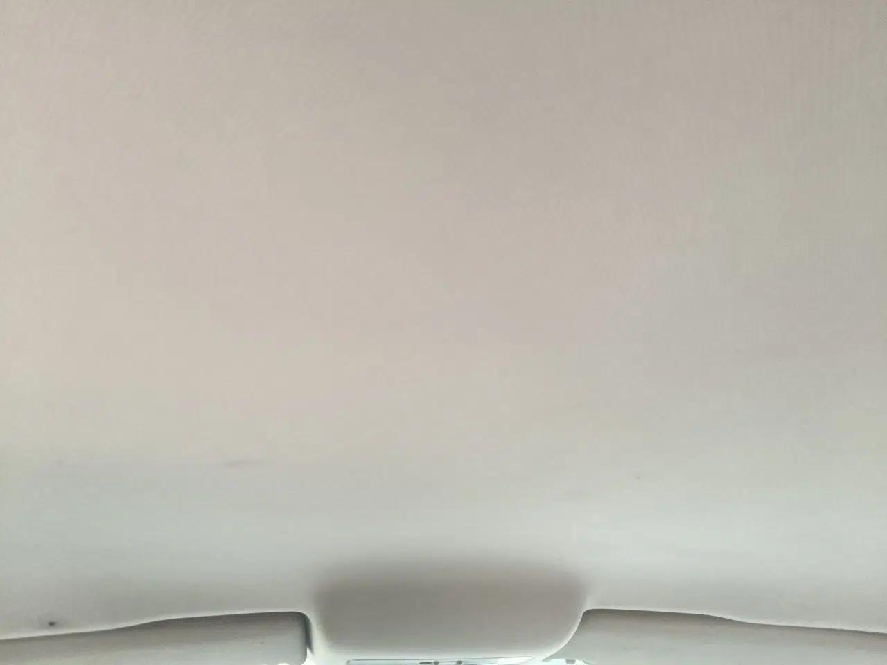 Volkswagen Polo 2011 1.4L Manual ZhiLe Edition — миниатюра 18