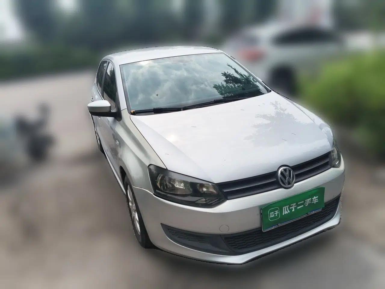 Volkswagen Polo 2011 1.4L Manual ZhiLe Edition — миниатюра 3