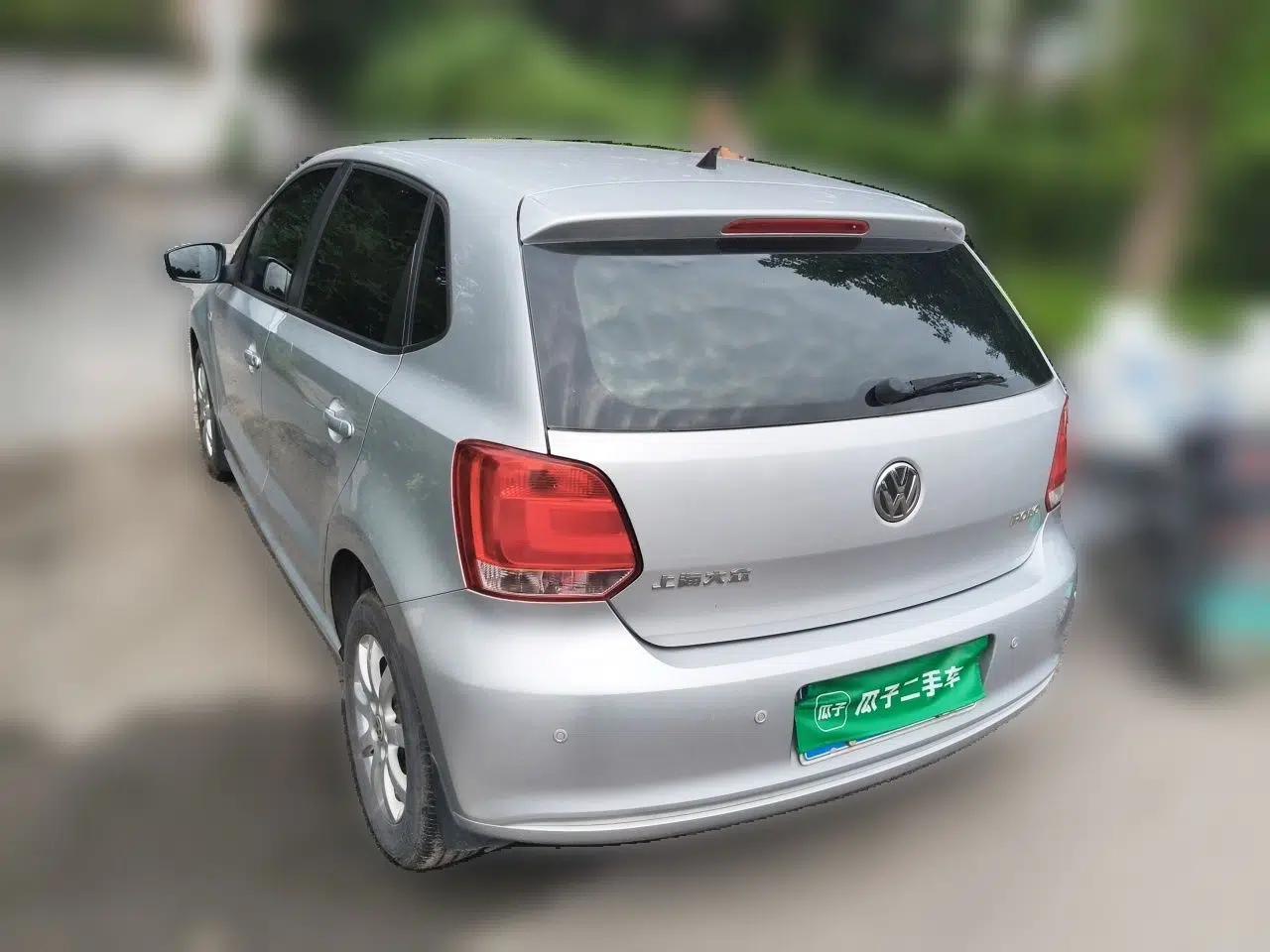 Volkswagen Polo 2011 1.4L Manual ZhiLe Edition — миниатюра 4