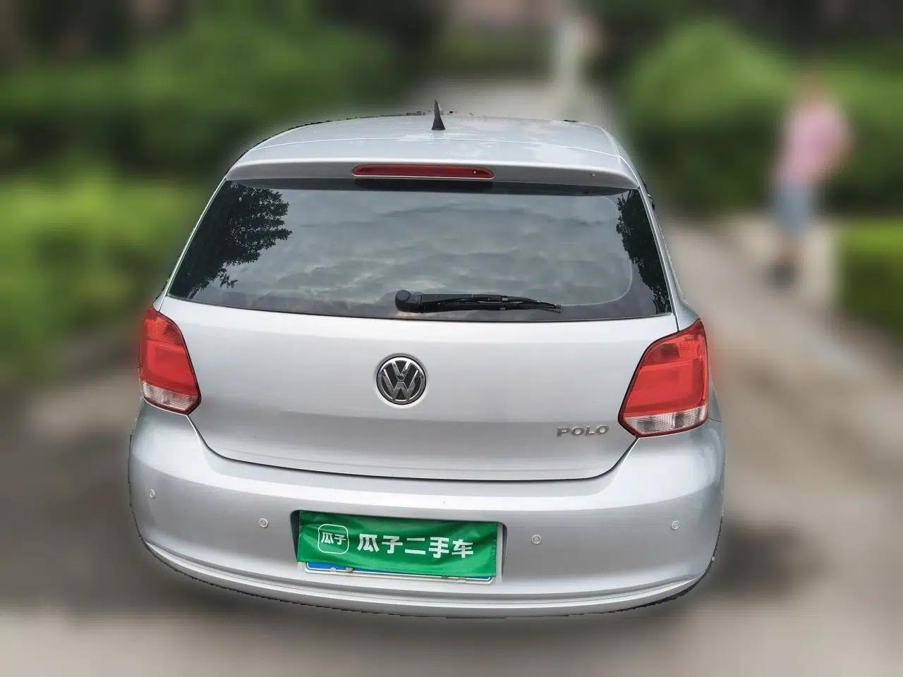 Volkswagen Polo 2011 1.4L Manual ZhiLe Edition — миниатюра 5