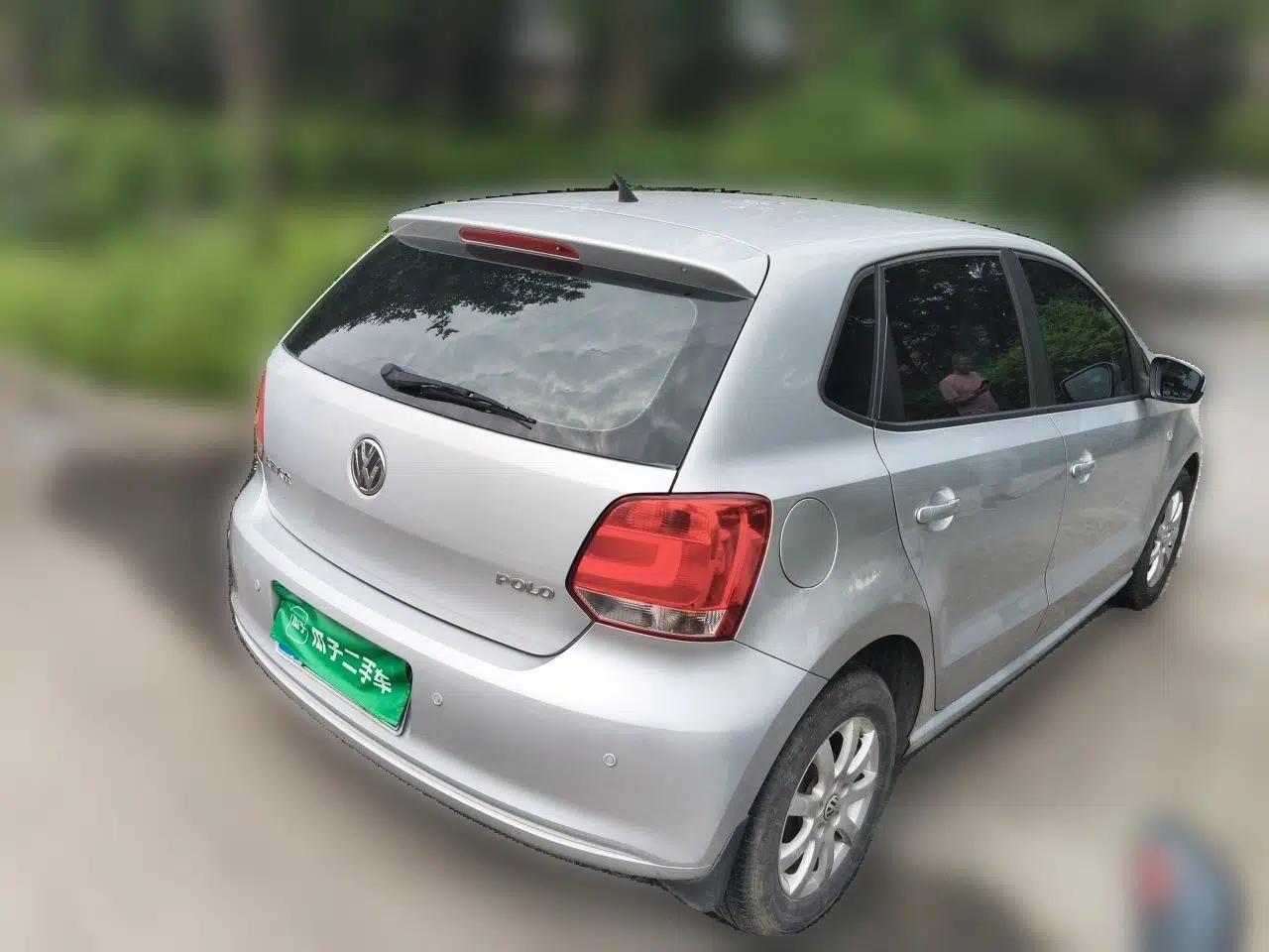 Volkswagen Polo 2011 1.4L Manual ZhiLe Edition — миниатюра 6