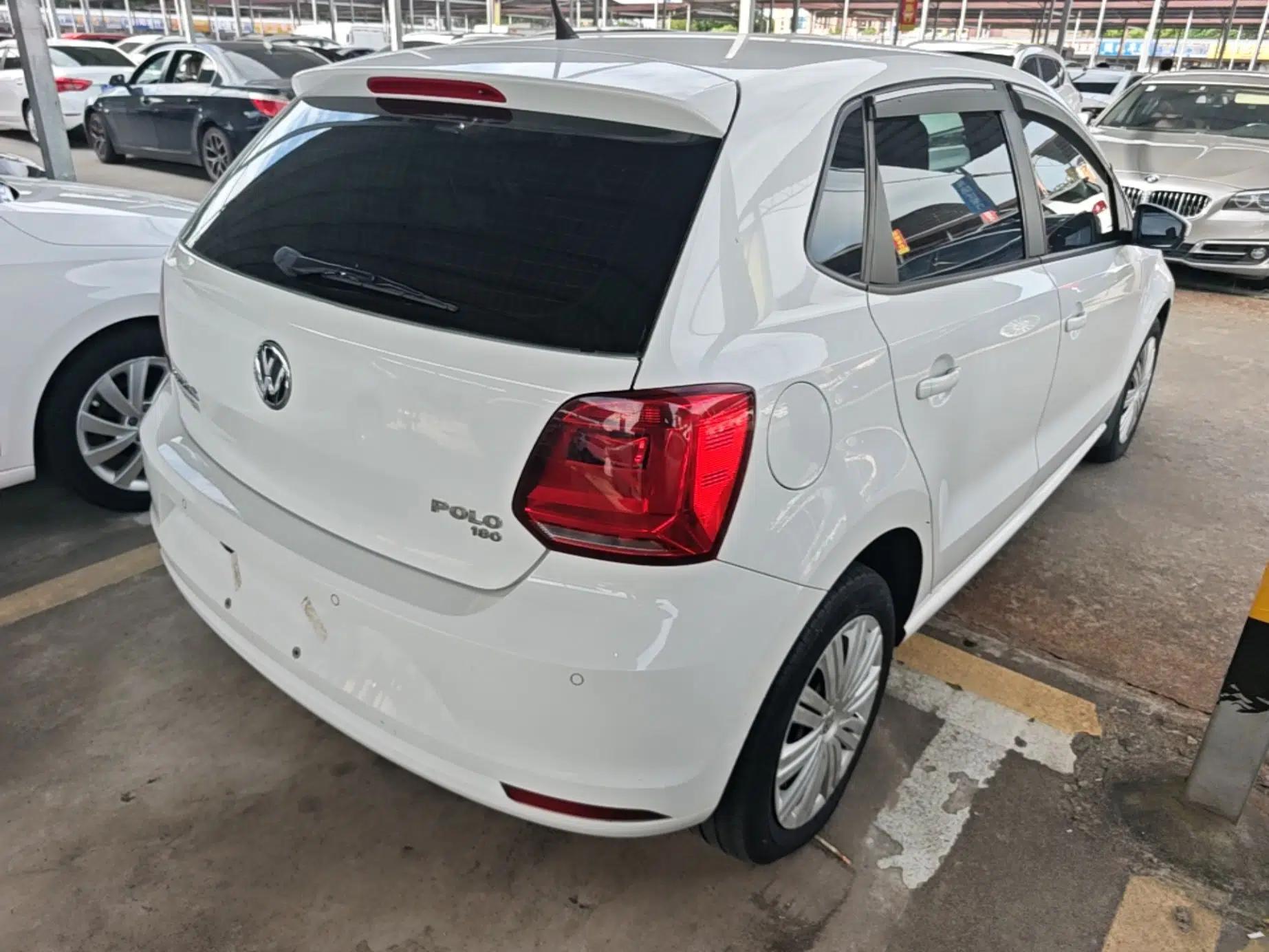 Volkswagen Polo 2016 1.6L Automatic Comfort Model — миниатюра 6