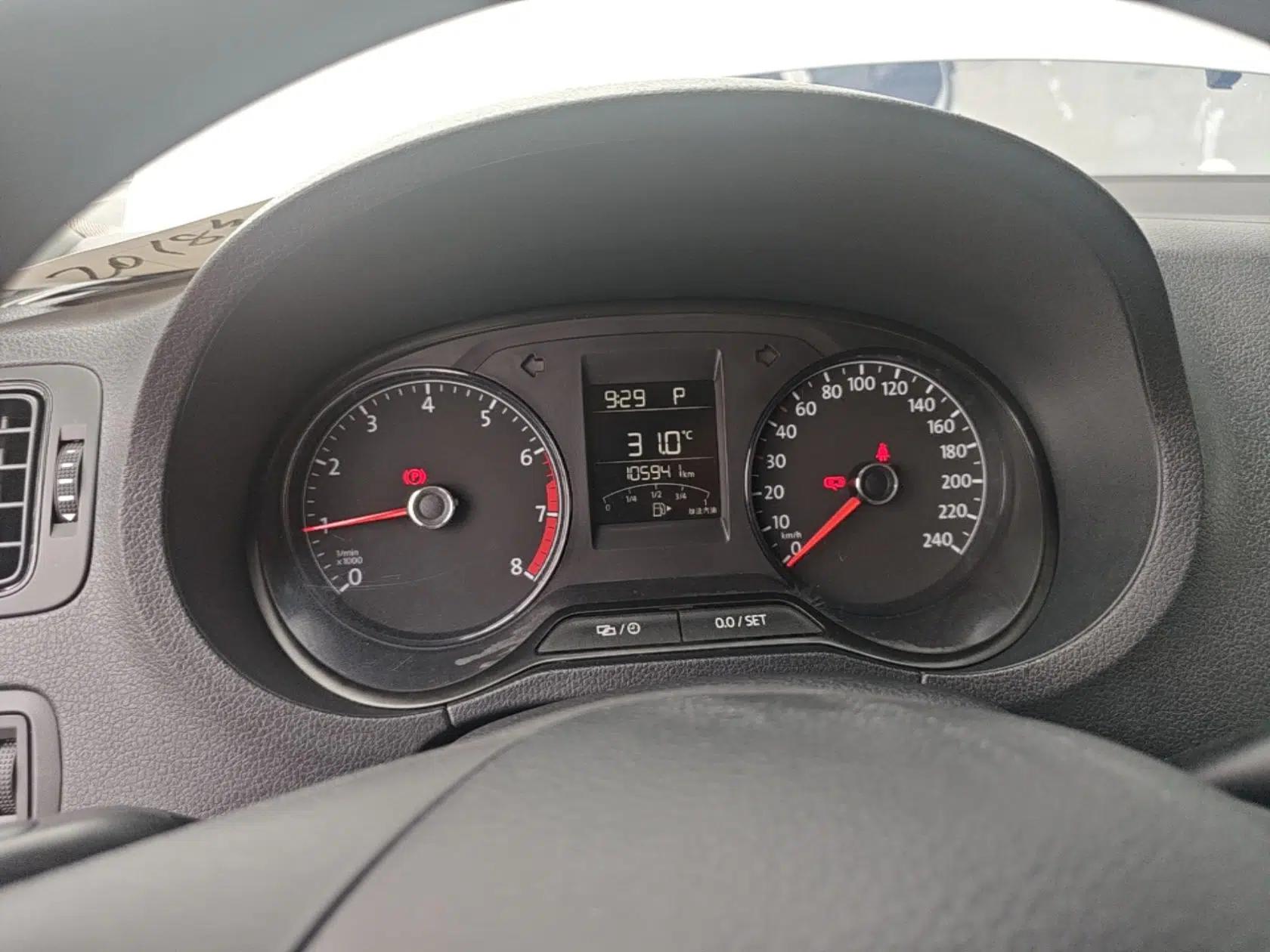 Volkswagen Polo 2018 1.5L Automatic Advanced Driving Model — миниатюра 14