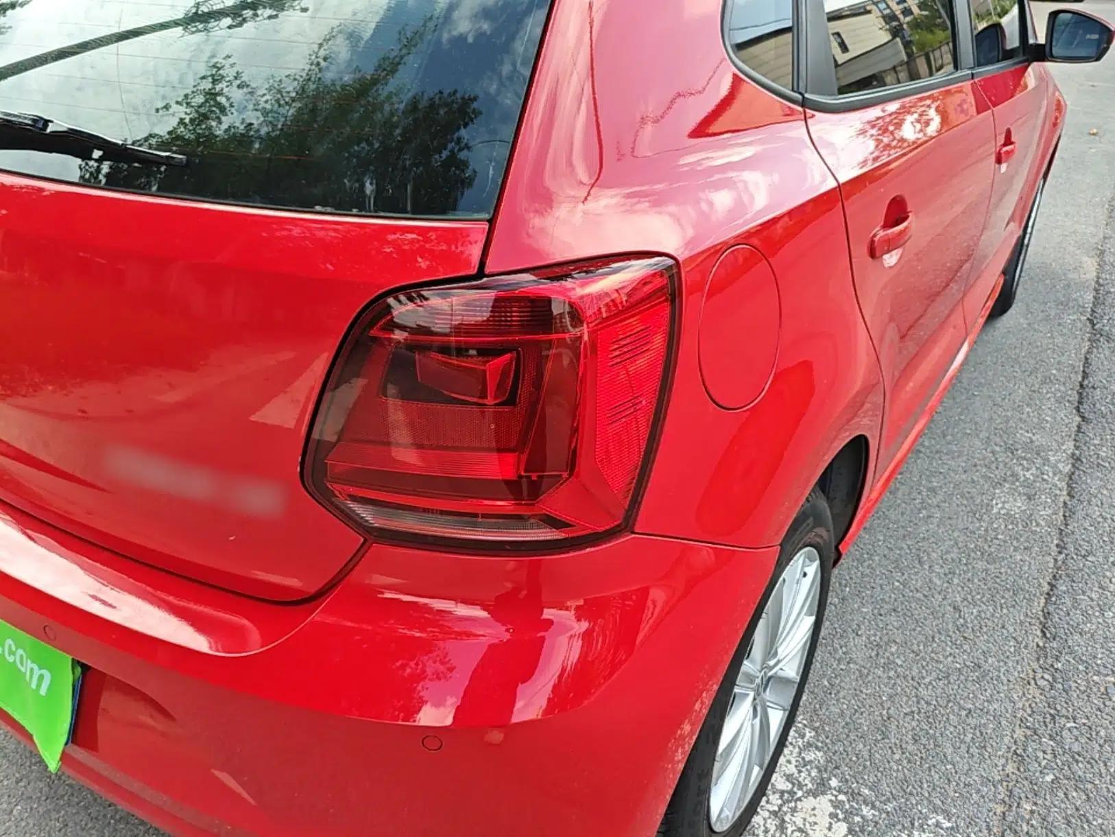 Volkswagen Polo 2014 1.6L Automatic Comfort Edition — миниатюра 14
