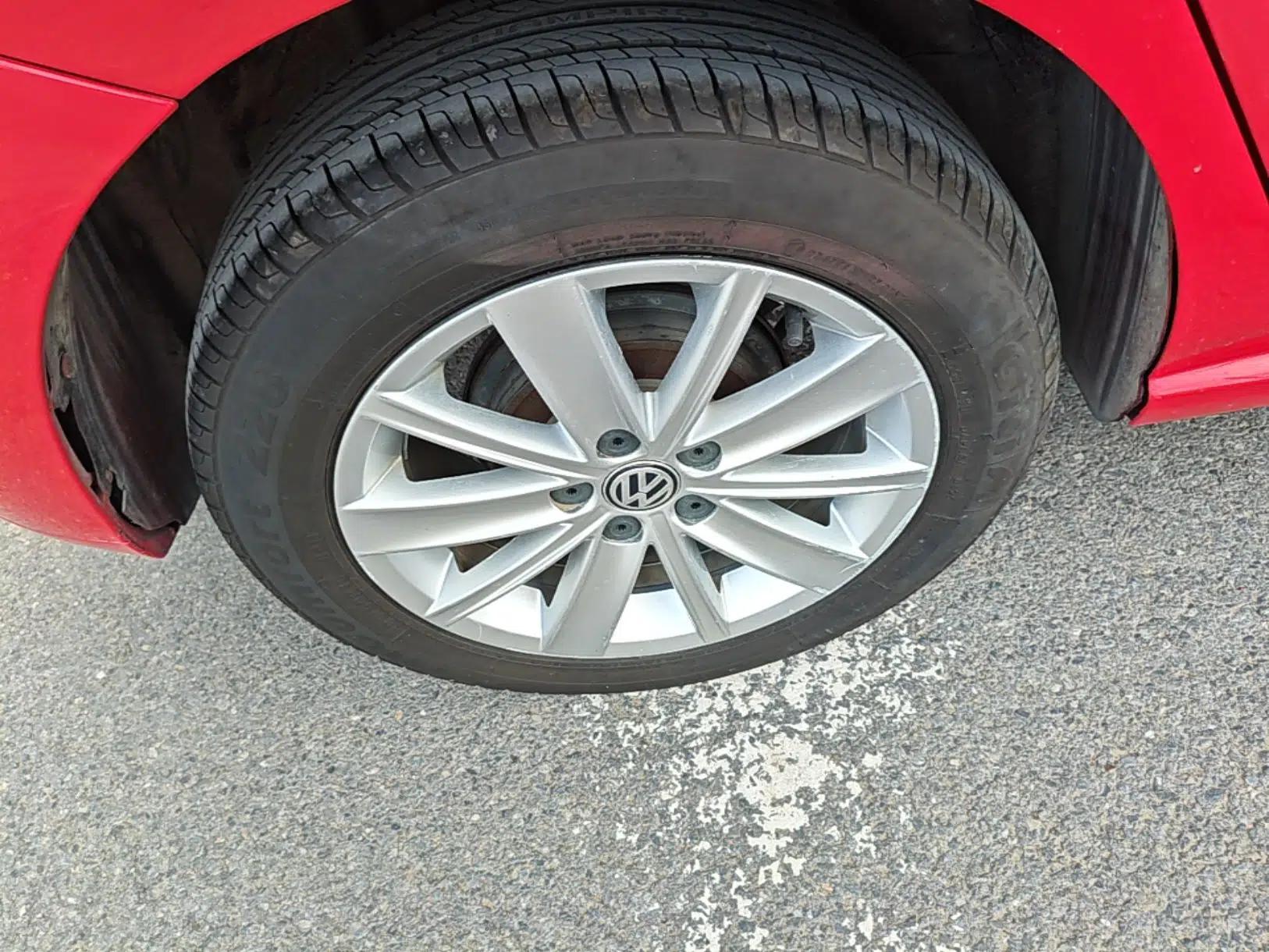 Volkswagen Polo 2014 1.6L Automatic Comfort Edition — миниатюра 16