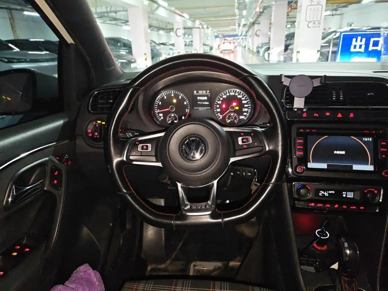 Volkswagen Polo 2015 1.4TSI GTI — миниатюра 10