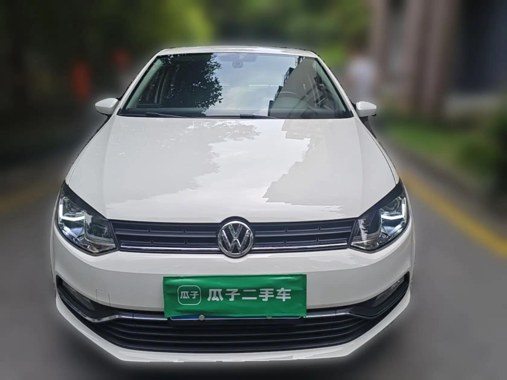 Volkswagen Polo 2016 1.6L Automatic Comfort Model — миниатюра 2