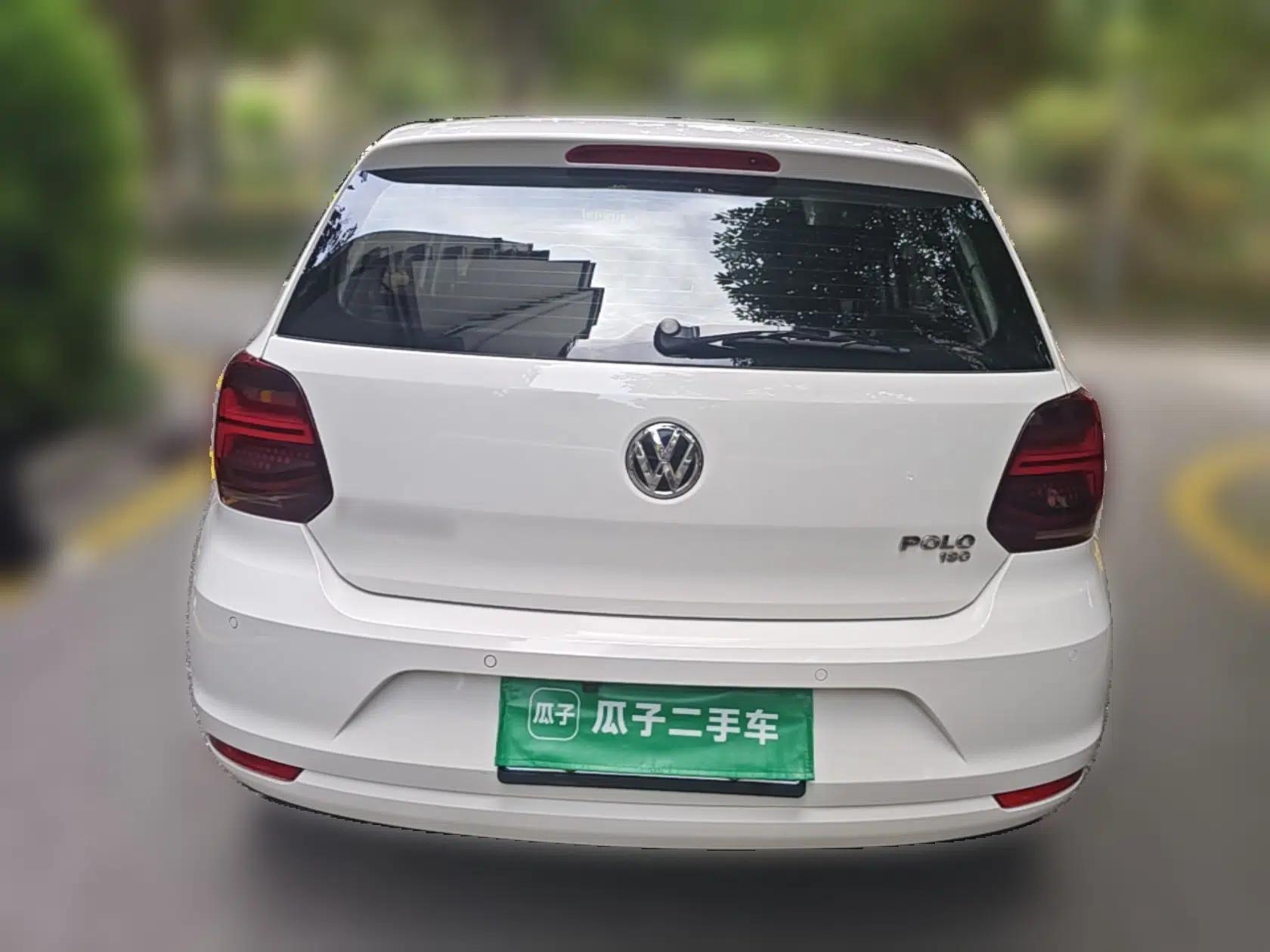 Volkswagen Polo 2016 1.6L Automatic Comfort Model — миниатюра 3