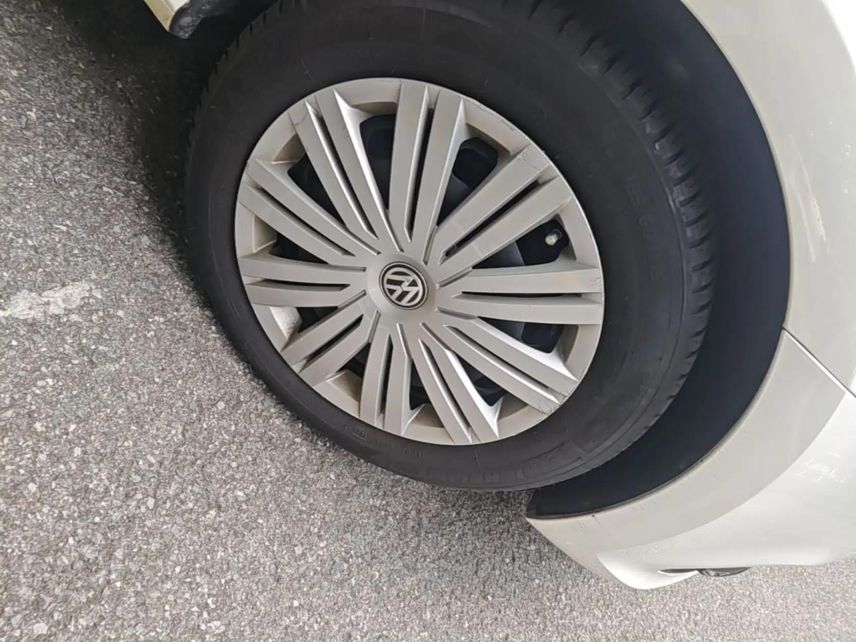 Volkswagen Polo 2016 1.6L Automatic Comfort Model — миниатюра 5