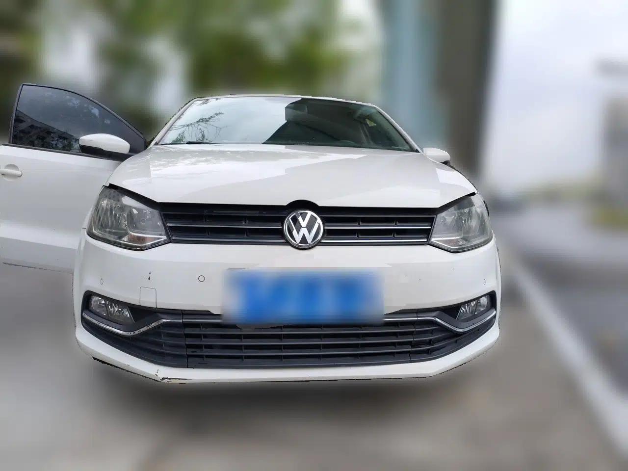 Volkswagen Polo 2014 1.6L Automatic Luxury Edition — миниатюра 2