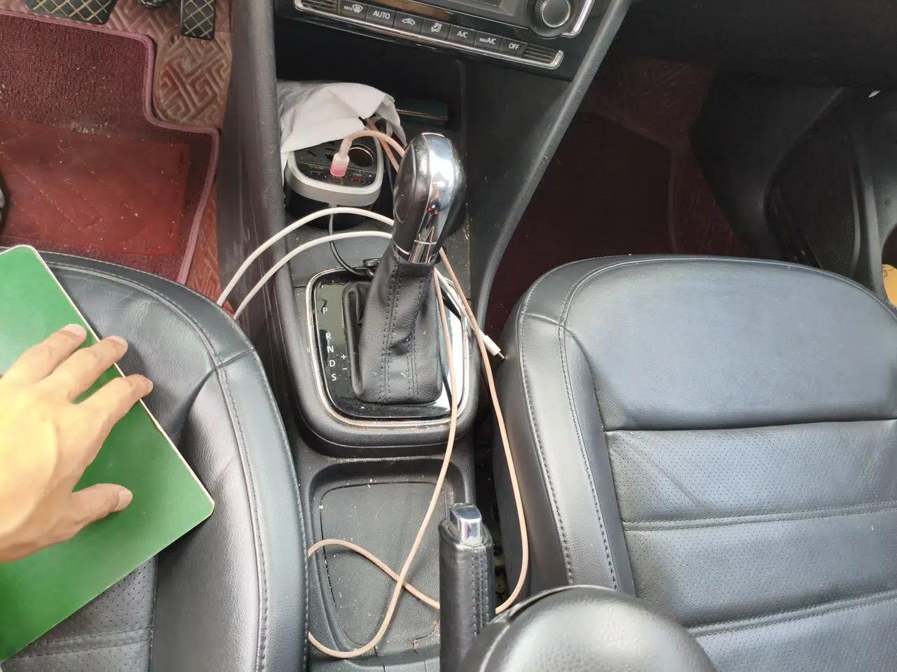 Volkswagen Polo 2014 1.6L Automatic Luxury Edition — миниатюра 14