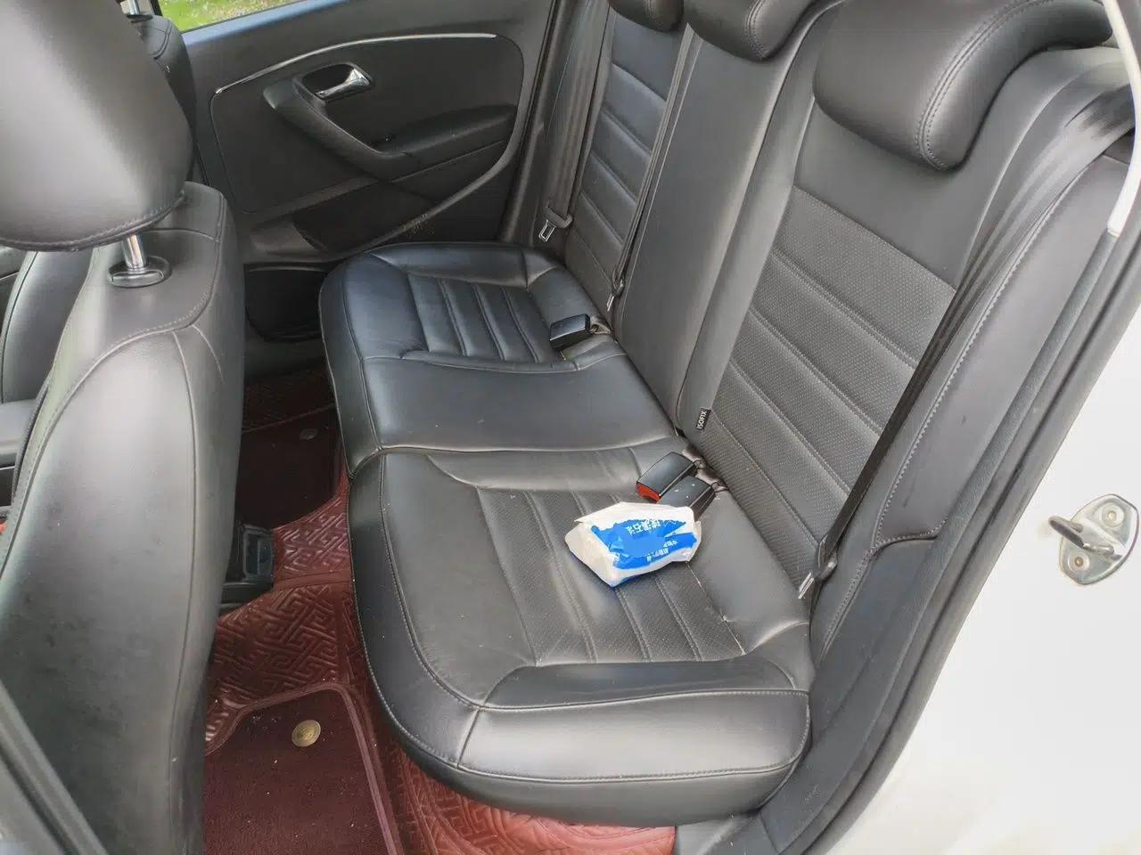 Volkswagen Polo 2014 1.6L Automatic Luxury Edition — миниатюра 17