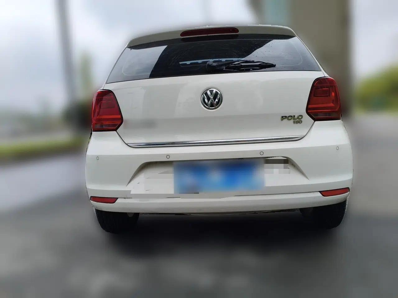 Volkswagen Polo 2014 1.6L Automatic Luxury Edition — миниатюра 5
