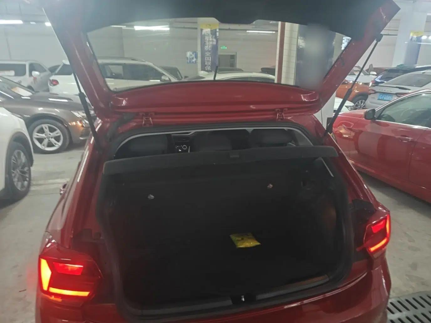 Volkswagen Polo 2019 Plus 1.5L Automatic Panoramic Enjoyment Edition — миниатюра 27