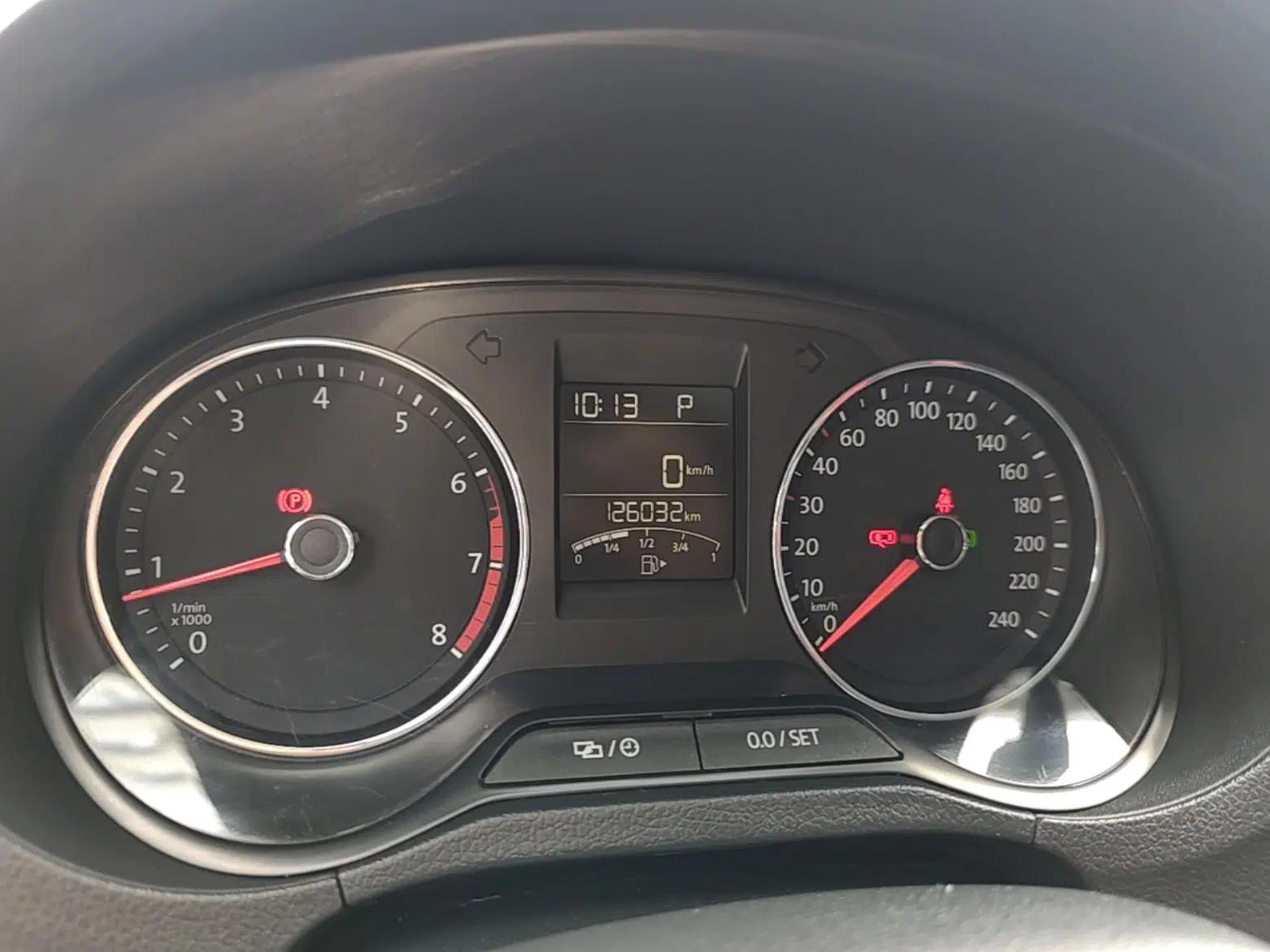 Volkswagen Polo 2018 1.5L Automatic Enjoyment Model — миниатюра 25