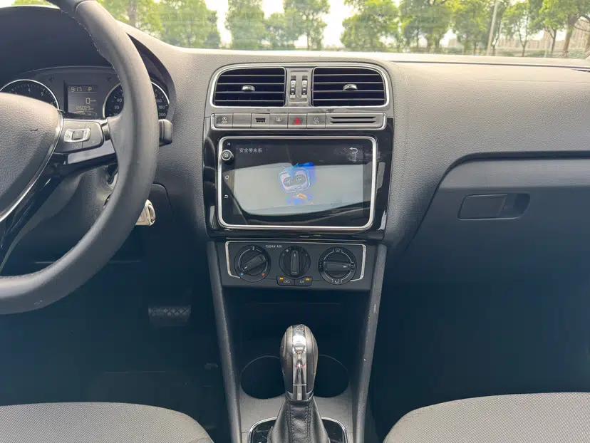 Volkswagen Polo 2018 1.5L Automatic Enjoyment Model — миниатюра 39