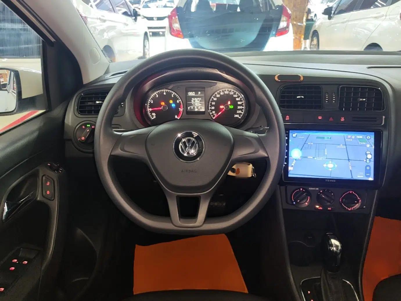 Volkswagen Polo 2018 1.5L Automatic Advanced Driving Model — миниатюра 13