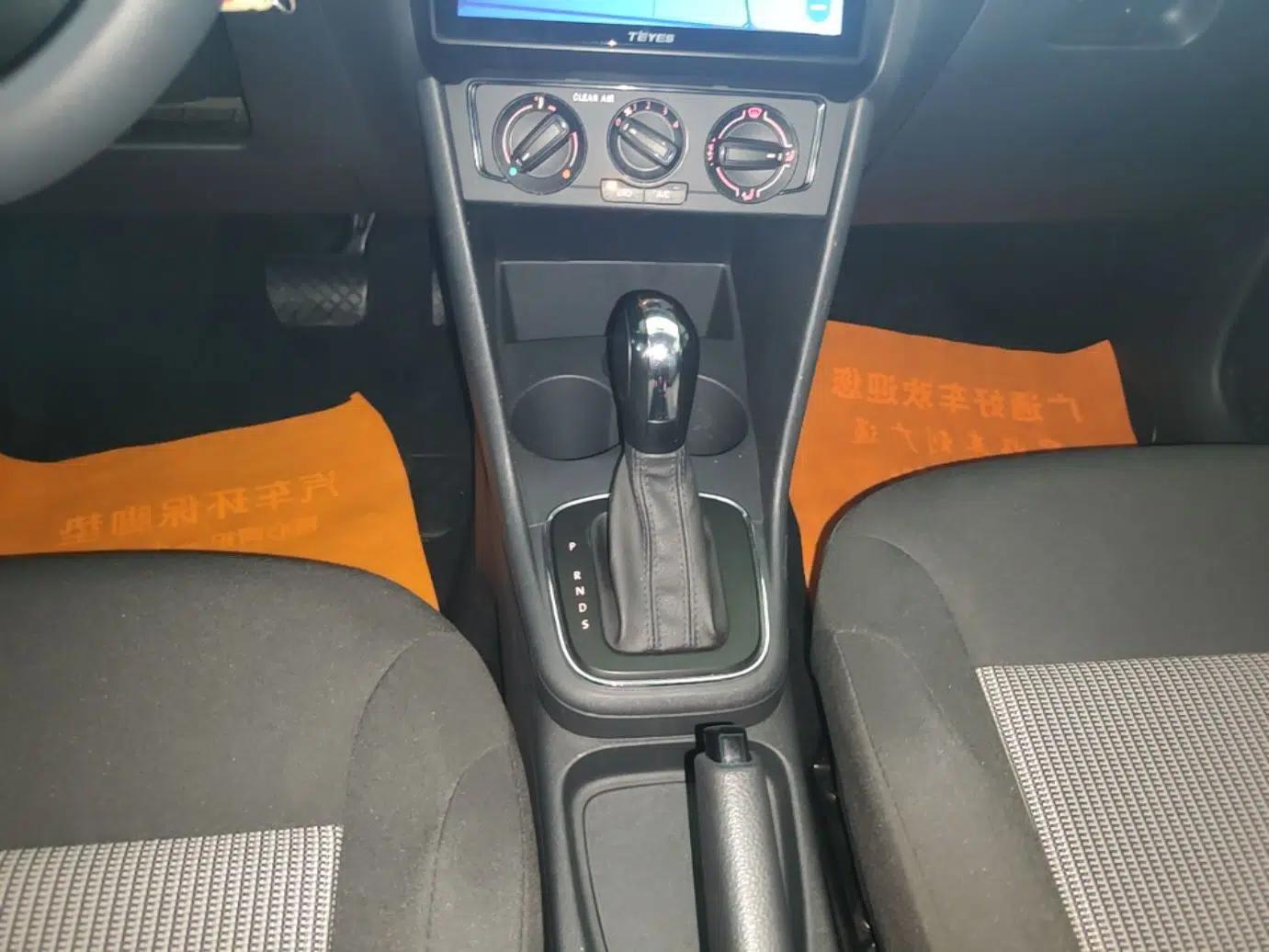 Volkswagen Polo 2018 1.5L Automatic Advanced Driving Model — миниатюра 16