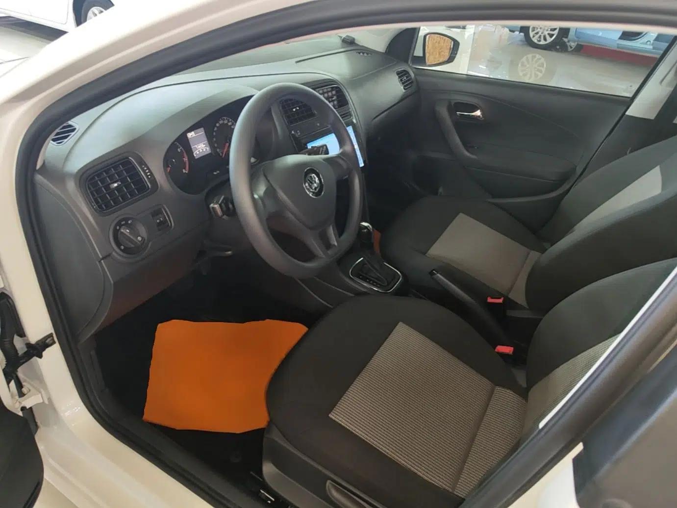 Volkswagen Polo 2018 1.5L Automatic Advanced Driving Model — миниатюра 18