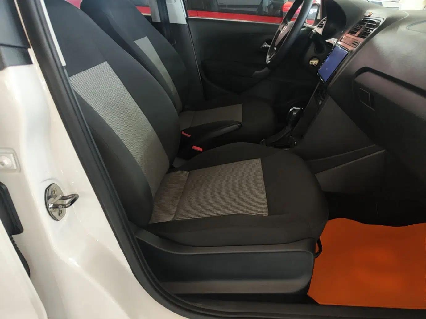 Volkswagen Polo 2018 1.5L Automatic Advanced Driving Model — миниатюра 19