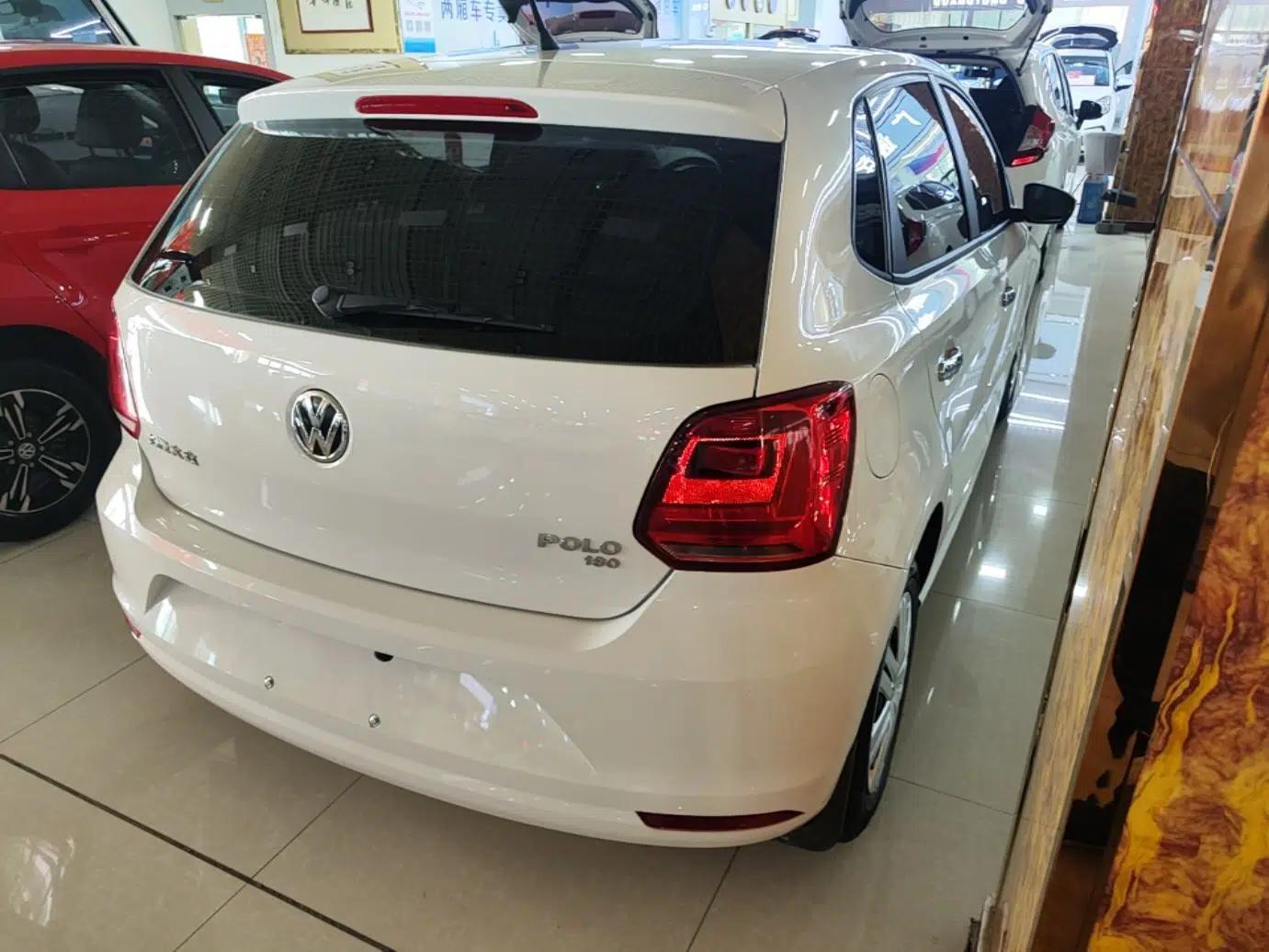 Volkswagen Polo 2018 1.5L Automatic Advanced Driving Model — миниатюра 6
