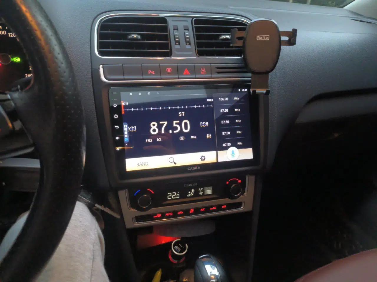 Volkswagen Polo 2016 1.6L Cross Polo Automatic — миниатюра 13
