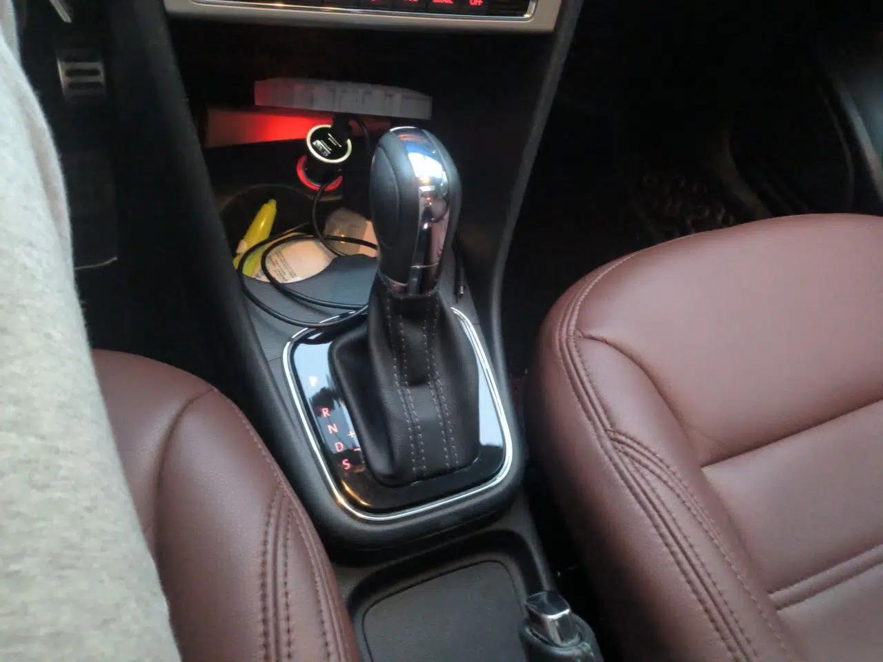 Volkswagen Polo 2016 1.6L Cross Polo Automatic — миниатюра 14
