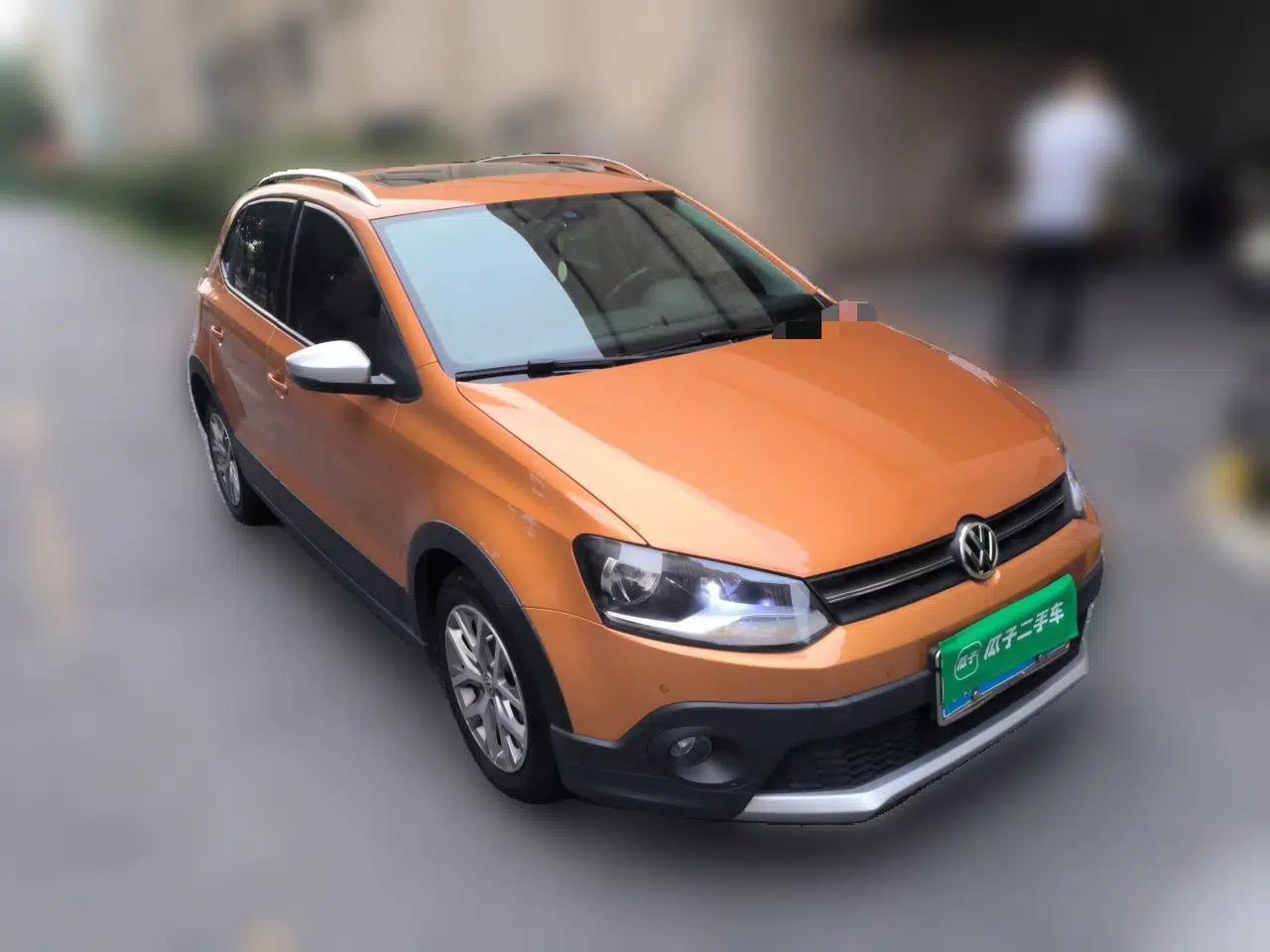 Volkswagen Polo 2016 1.6L Cross Polo Automatic — миниатюра 3