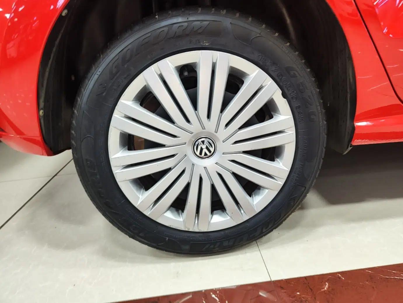Volkswagen Polo 2016 1.6L Automatic Comfort Model — миниатюра 11