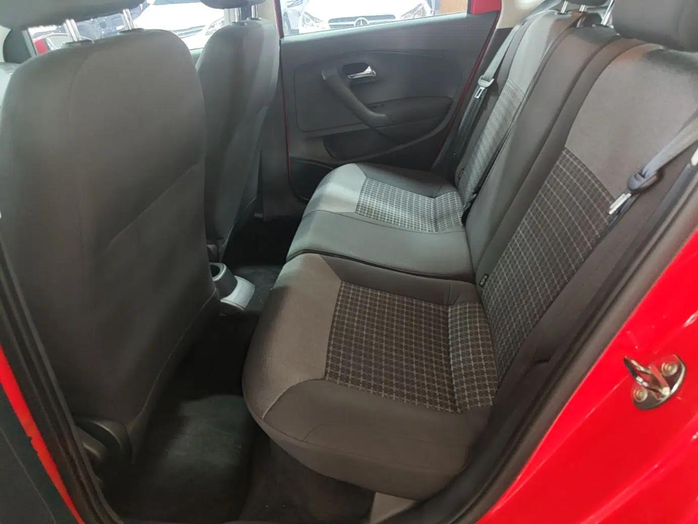 Volkswagen Polo 2016 1.6L Automatic Comfort Model — миниатюра 20