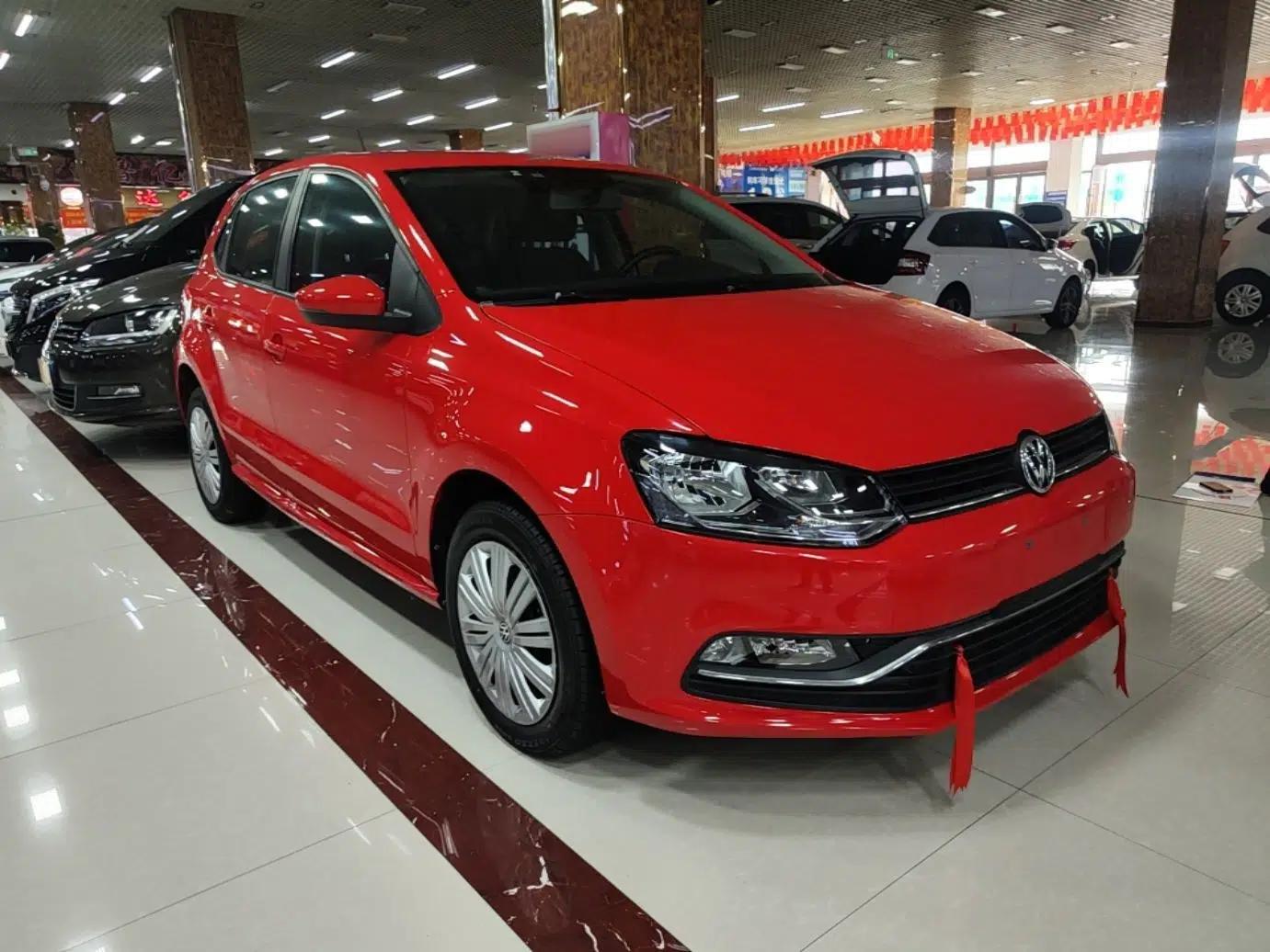 Volkswagen Polo 2016 1.6L Automatic Comfort Model — миниатюра 3