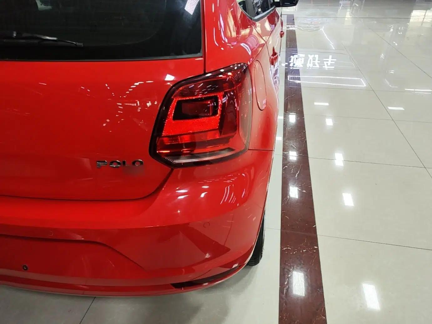 Volkswagen Polo 2016 1.6L Automatic Comfort Model — миниатюра 9