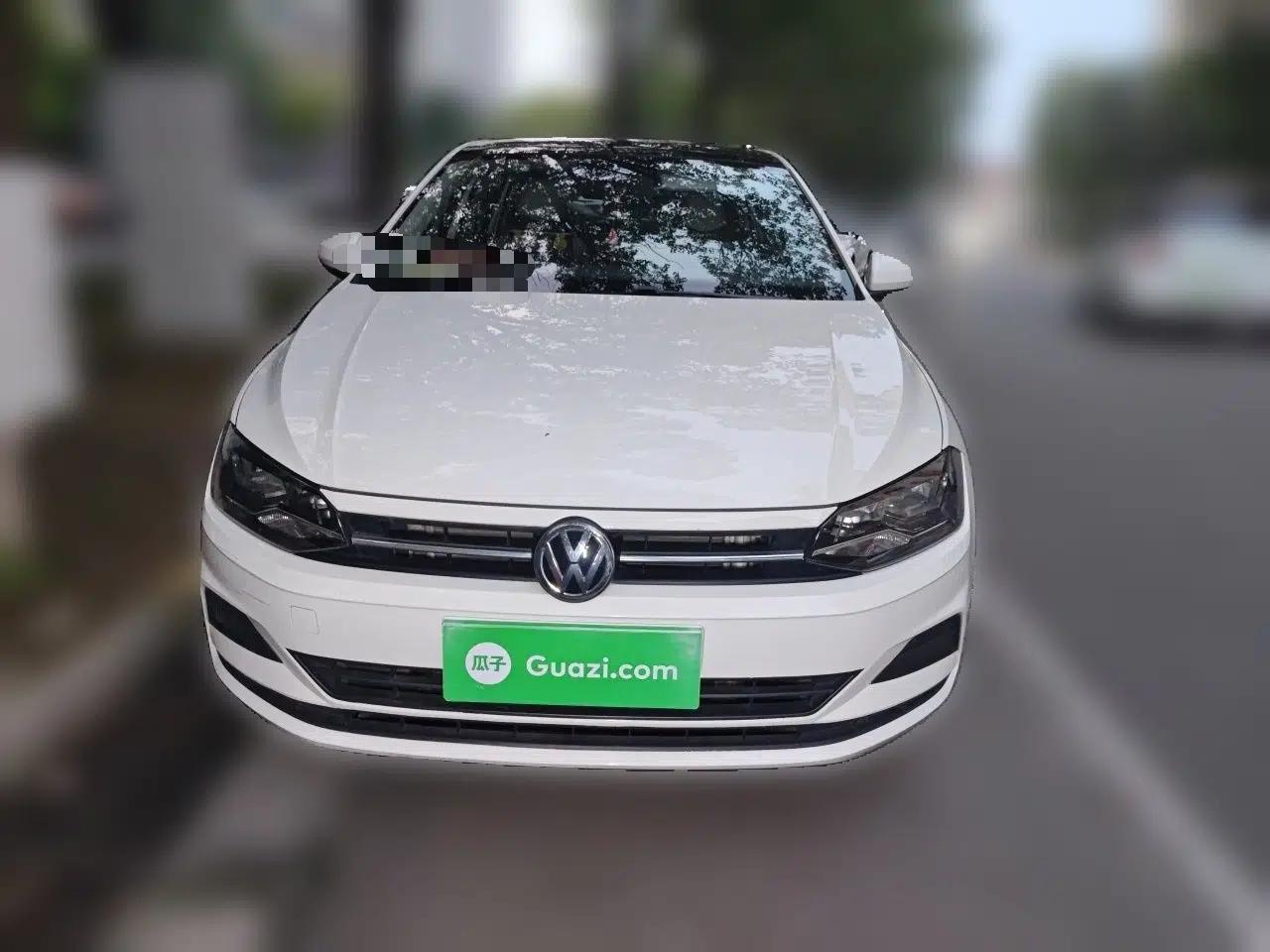 Volkswagen Polo 2019 Plus 1.5L Automatic Colorful Technology Edition — миниатюра 2