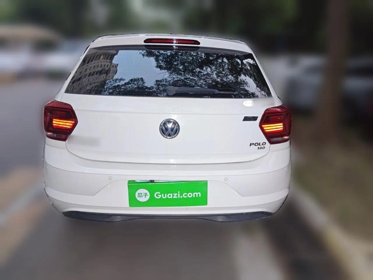 Volkswagen Polo 2019 Plus 1.5L Automatic Colorful Technology Edition — миниатюра 5