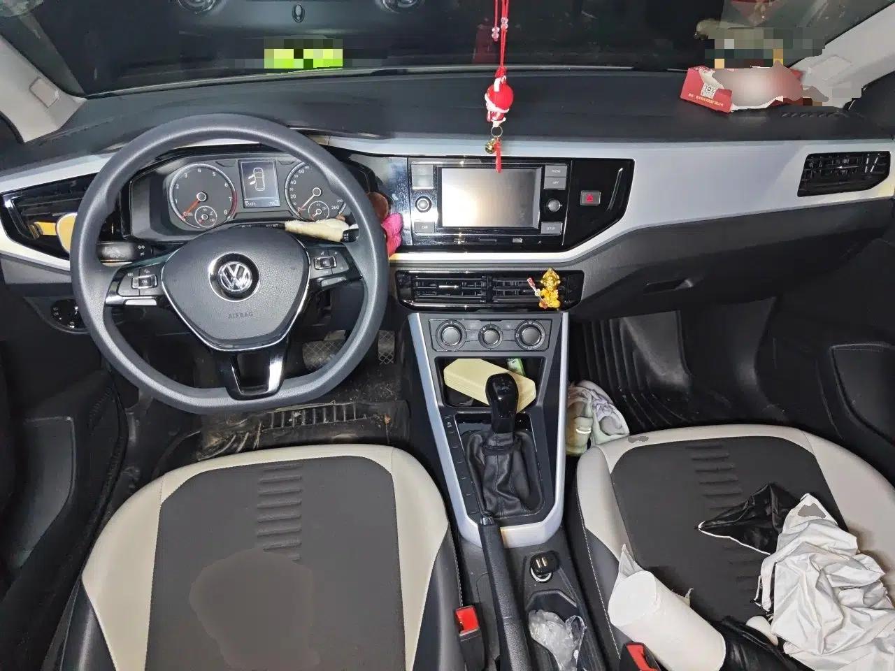 Volkswagen Polo 2019 Plus 1.5L Automatic Colorful Technology Edition — миниатюра 9