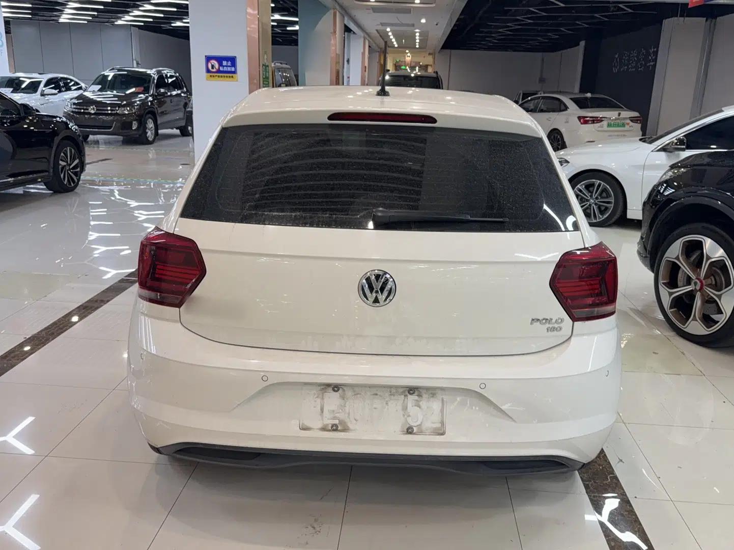 Volkswagen Polo 2019 Plus 1.5L Automatic Colorful Technology Edition — миниатюра 3