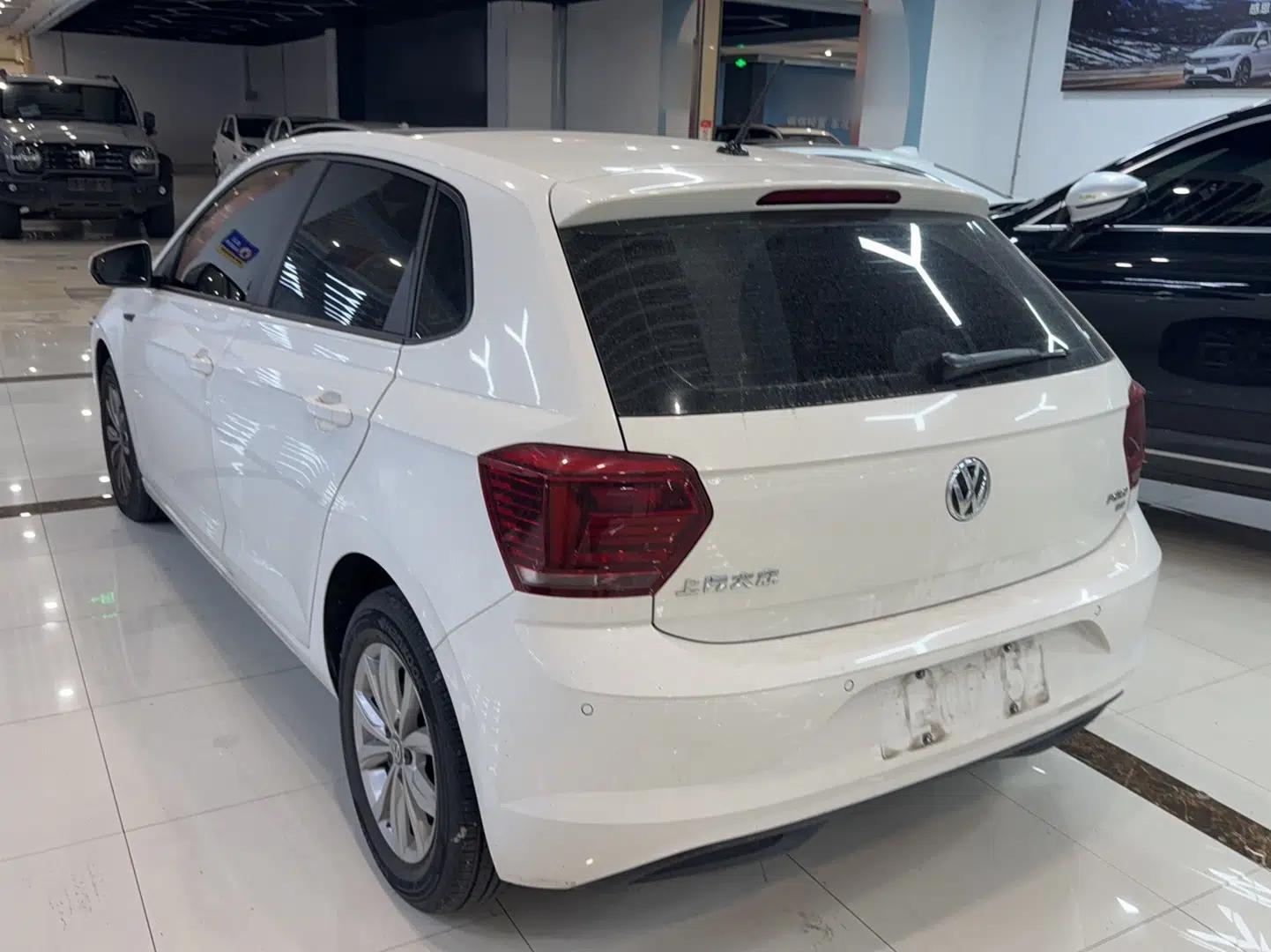 Volkswagen Polo 2019 Plus 1.5L Automatic Colorful Technology Edition — миниатюра 4
