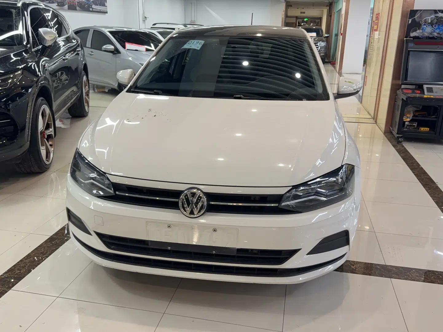 Volkswagen Polo 2019 Plus 1.5L Automatic Colorful Technology Edition — миниатюра 6