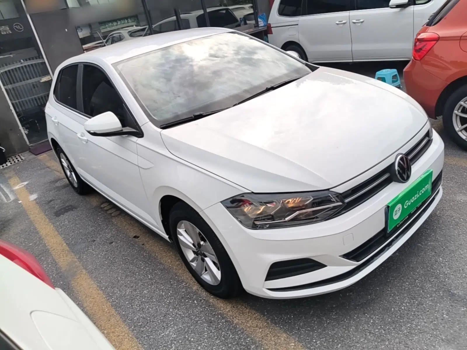 Volkswagen Polo 2023 Plus 1.5L Automatic Enjoy-the-Moment Edition — миниатюра 3