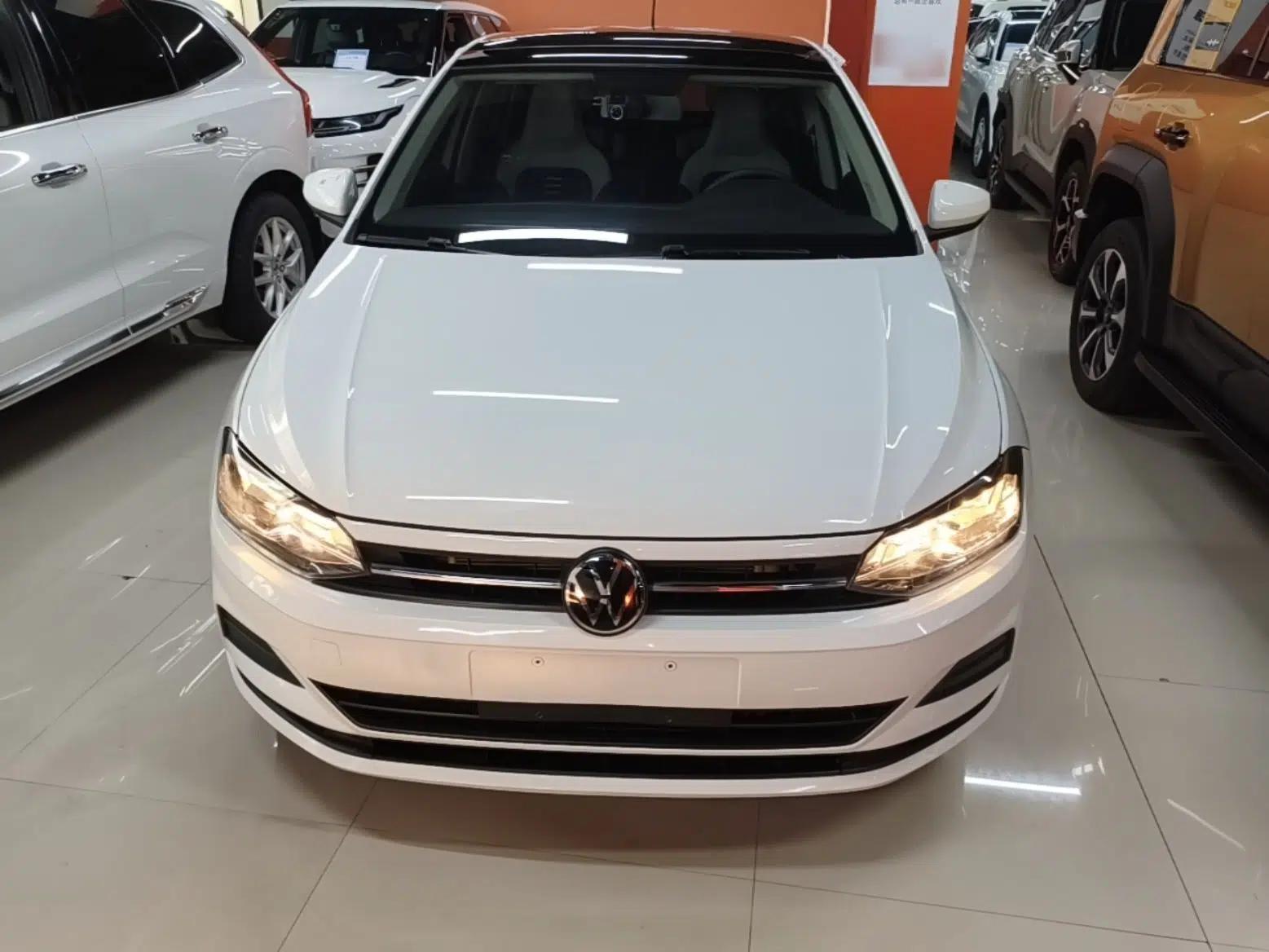 Volkswagen Polo 2023 Plus 1.5L Automatic Colorful Tech Edition — миниатюра 2