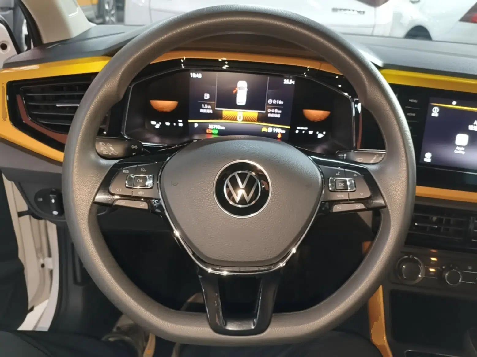 Volkswagen Polo 2023 Plus 1.5L Automatic Colorful Tech Edition — миниатюра 13