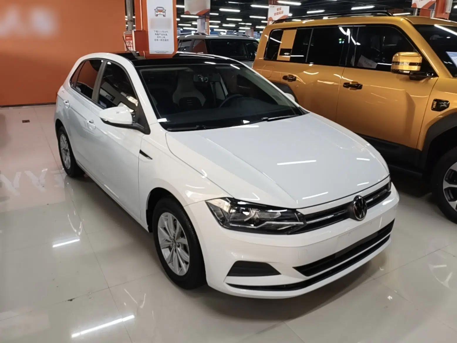 Volkswagen Polo 2023 Plus 1.5L Automatic Colorful Tech Edition — миниатюра 3