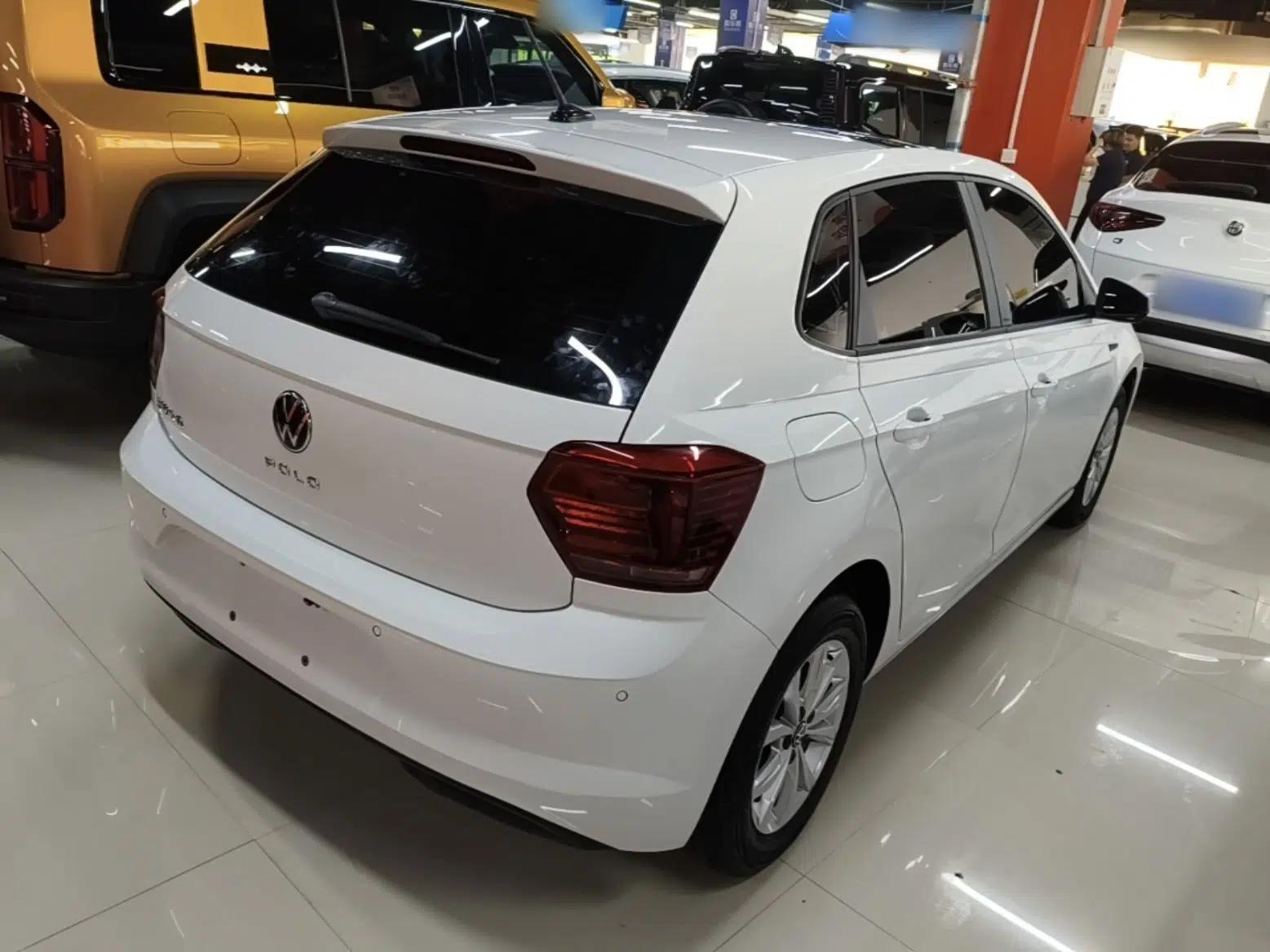 Volkswagen Polo 2023 Plus 1.5L Automatic Colorful Tech Edition — миниатюра 6