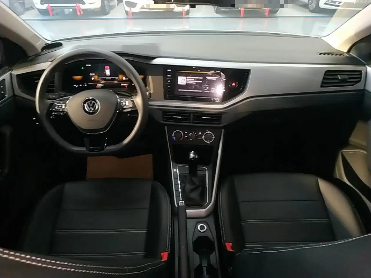 Volkswagen Polo 2023 Revised Plus 1.5L Automatic – Enjoy Life Edition — миниатюра 12