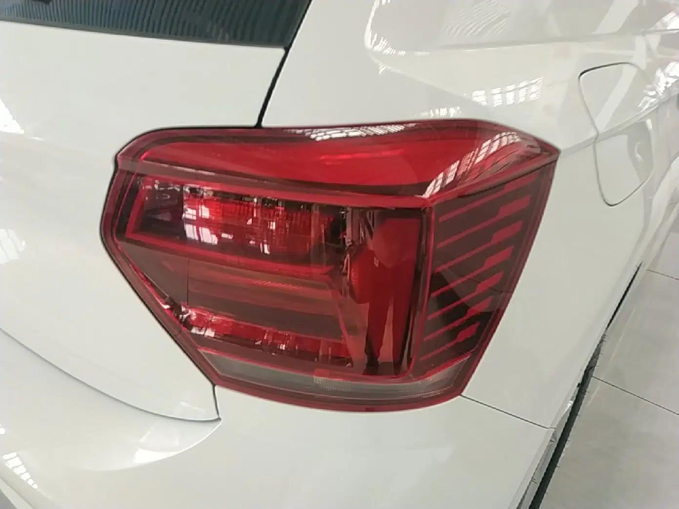 Volkswagen Polo 2023 Revised Plus 1.5L Automatic – Enjoy Life Edition — миниатюра 9