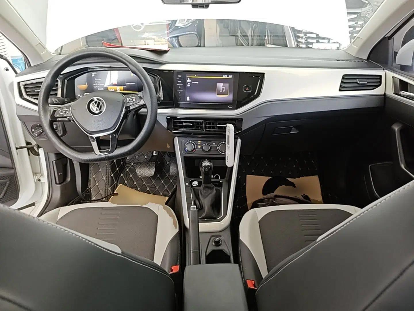 Volkswagen Polo 2023 Restyled Plus 1.5L Automatic Colorful Tech Edition — миниатюра 12