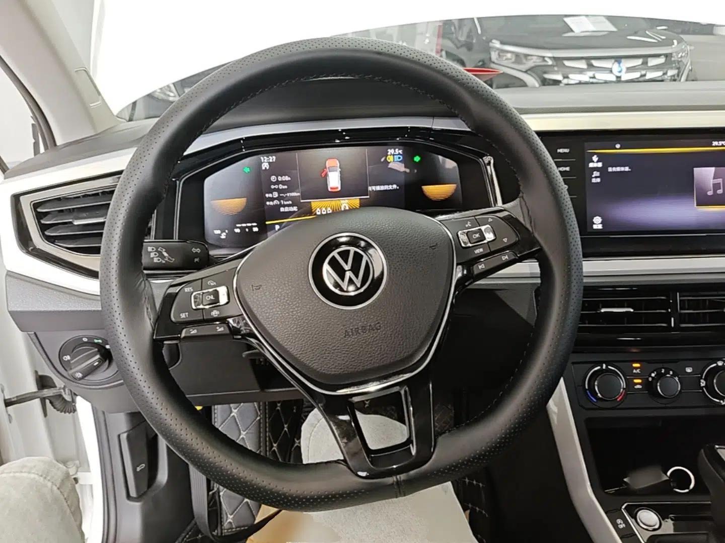 Volkswagen Polo 2023 Restyled Plus 1.5L Automatic Colorful Tech Edition — миниатюра 13