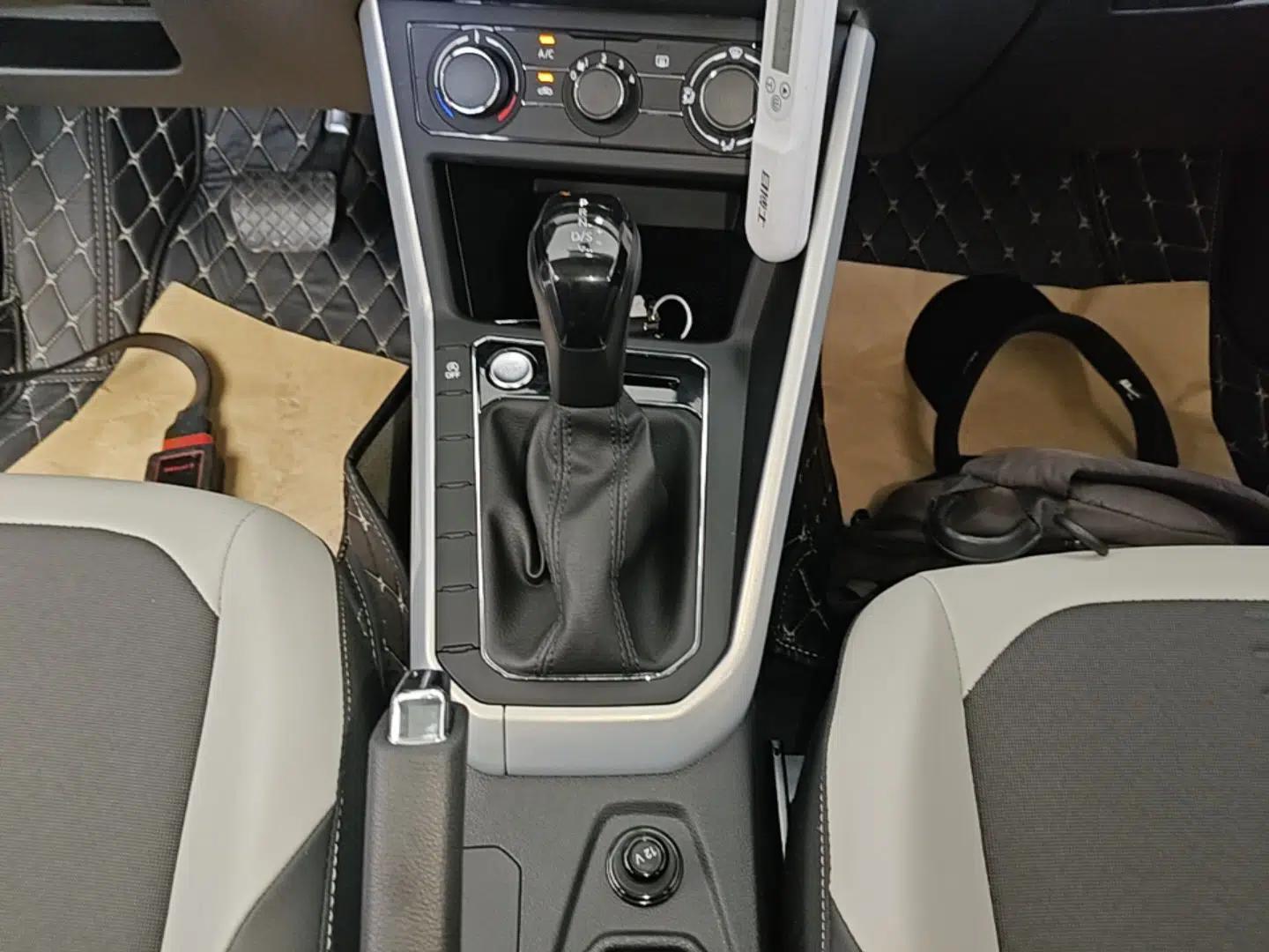 Volkswagen Polo 2023 Restyled Plus 1.5L Automatic Colorful Tech Edition — миниатюра 16