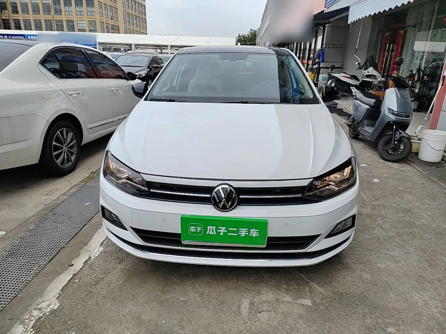 Volkswagen Polo 2023 Facelift Plus 1.5L Automatic Trendy & Tech-Savvy Luxury Edition — миниатюра 2