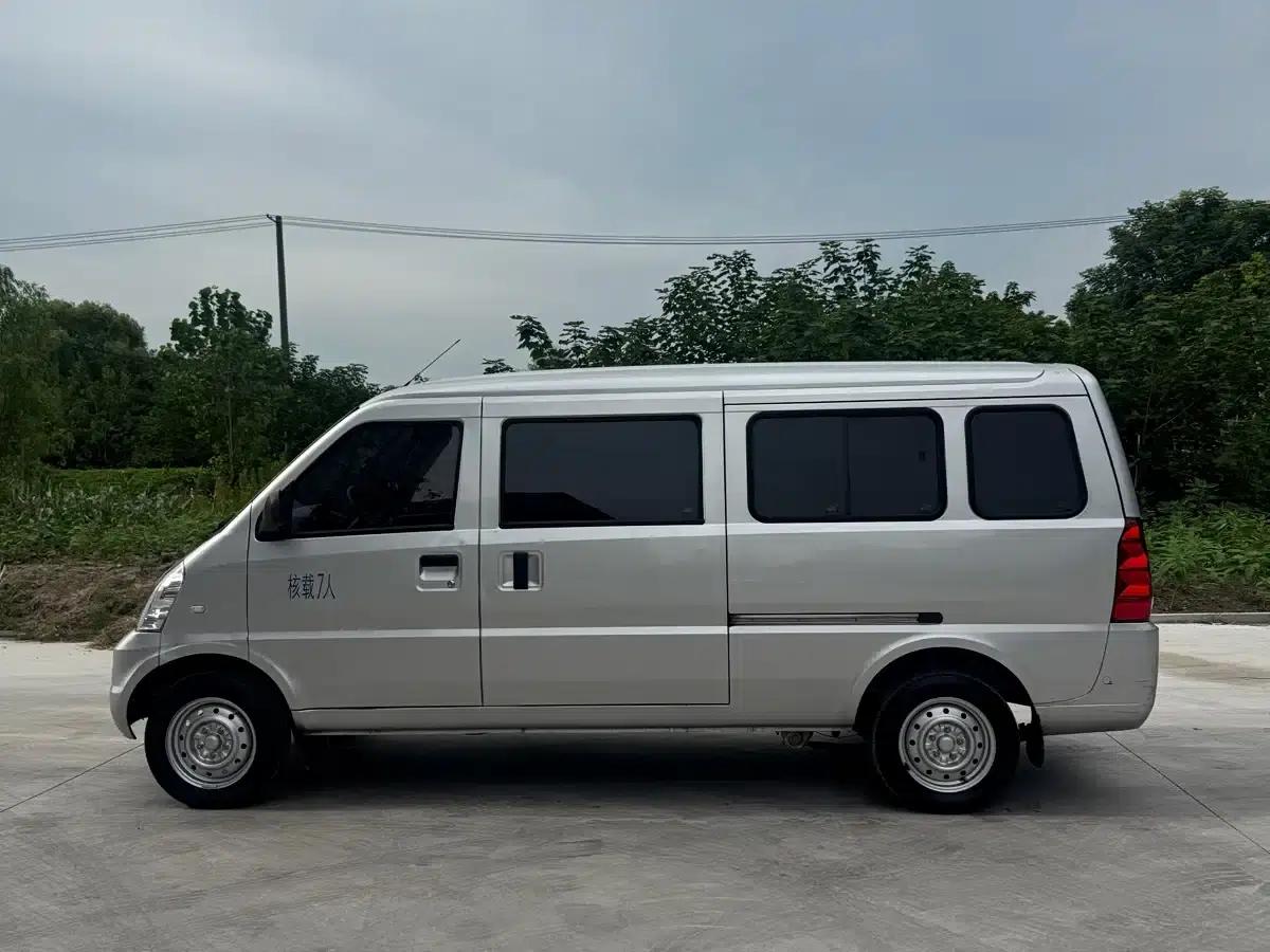 Wuling Rongguang EV 2022 Basic Bus with Penghui Battery — миниатюра 3